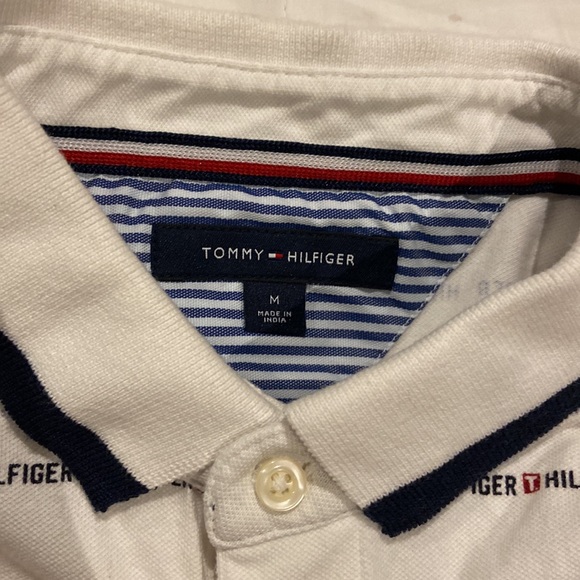 Men’s Tommy Hilfiger Polo Shirt Size Medium - Picture 2 of 3